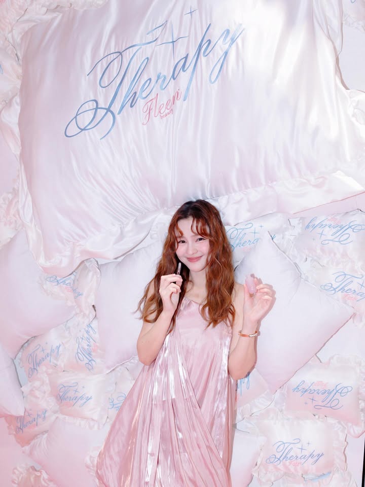 ออม - สุชาร์ มานะยิ่ง