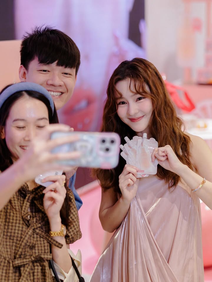 ออม - สุชาร์ มานะยิ่ง