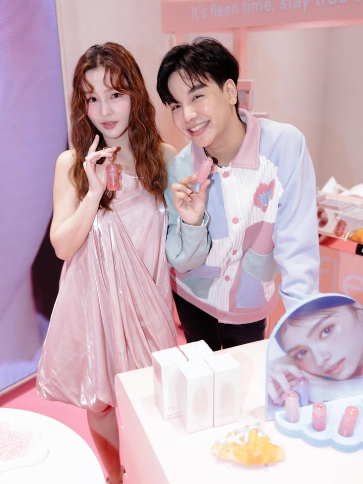 ออม - สุชาร์ มานะยิ่ง