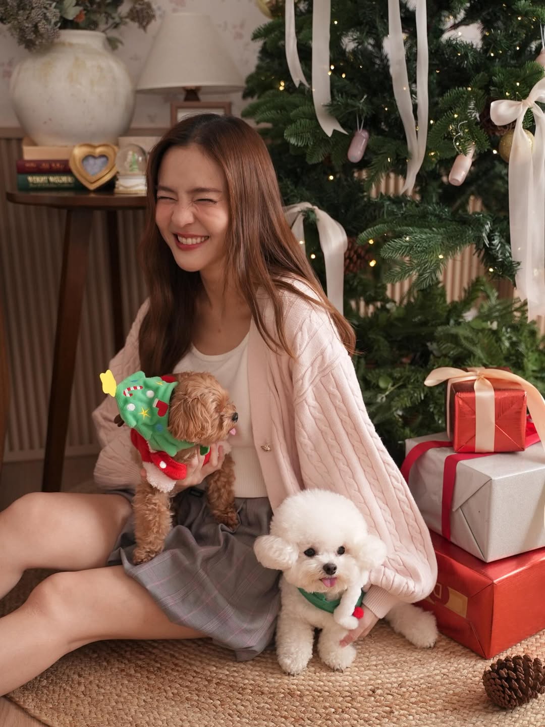 ออม - สุชาร์ มานะยิ่ง