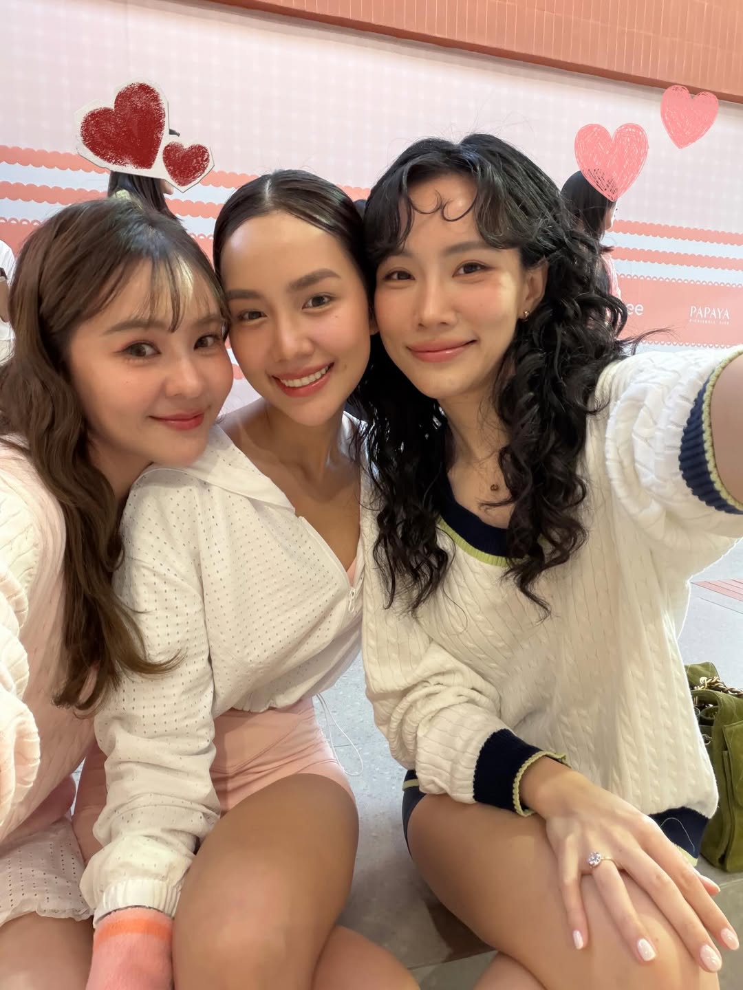 ออม - สุชาร์ มานะยิ่ง