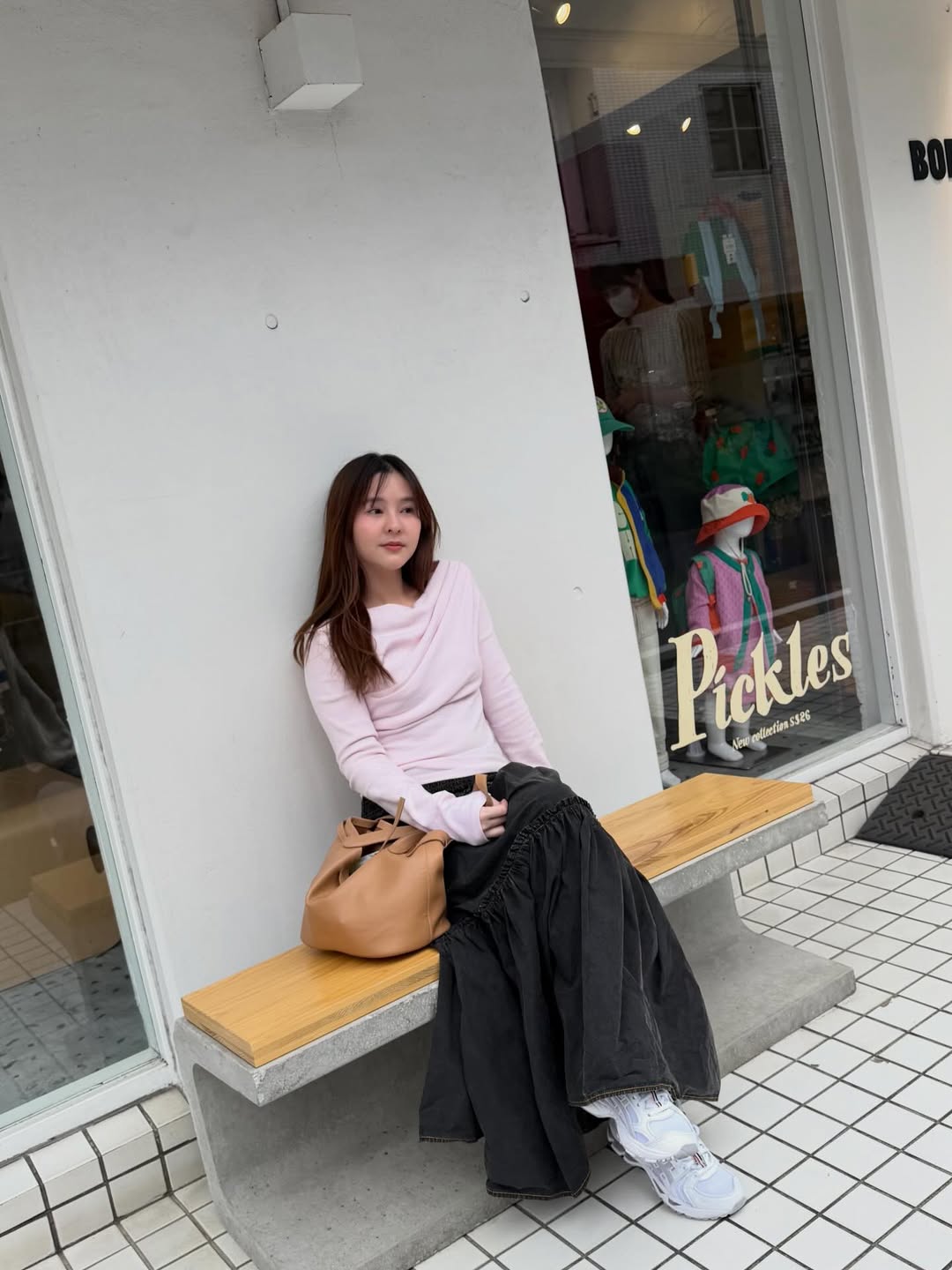 ออม - สุชาร์ มานะยิ่ง