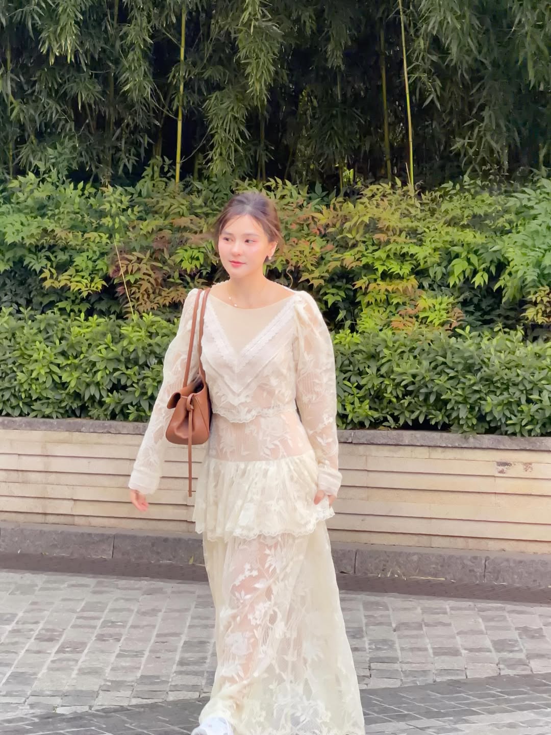 ออม - สุชาร์ มานะยิ่ง