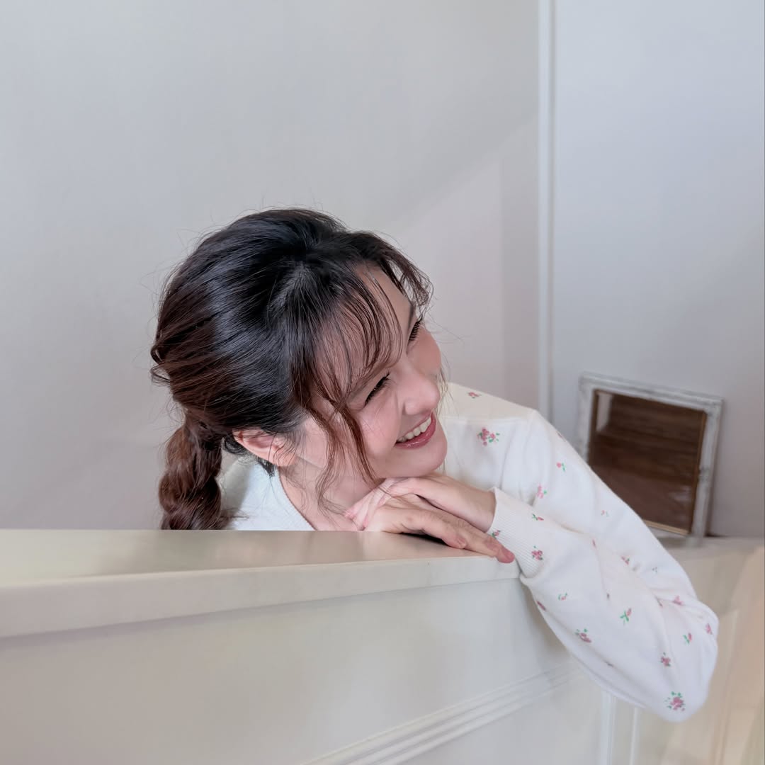 ออม - สุชาร์ มานะยิ่ง