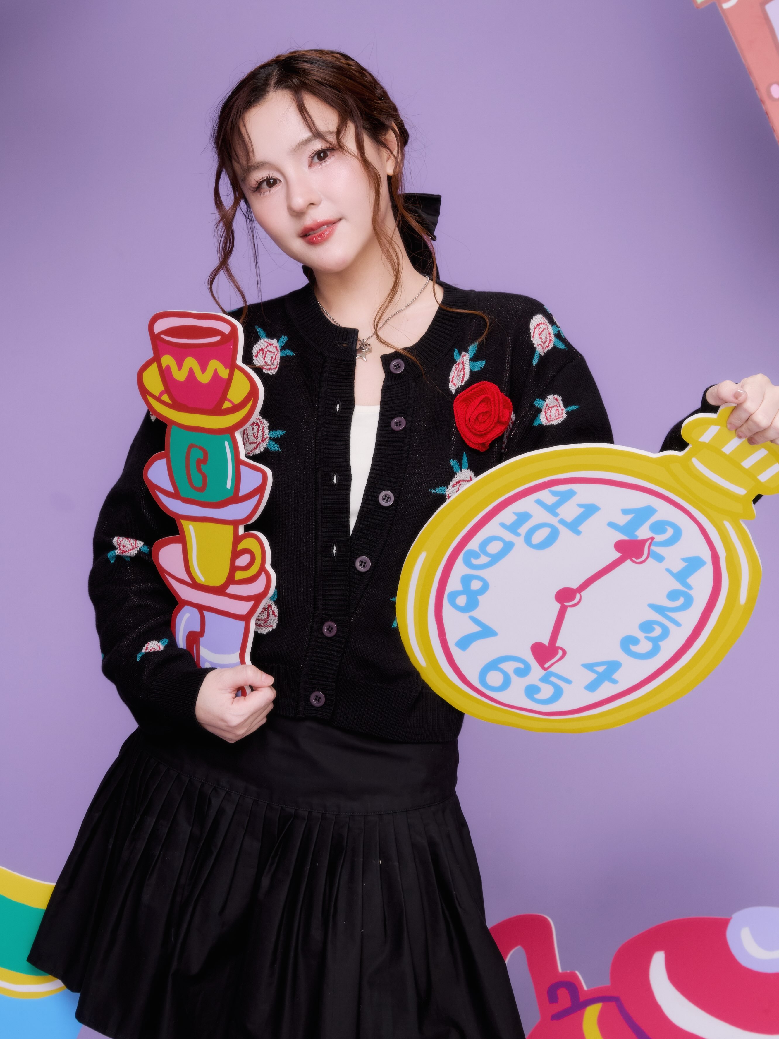 ออม - สุชาร์ มานะยิ่ง