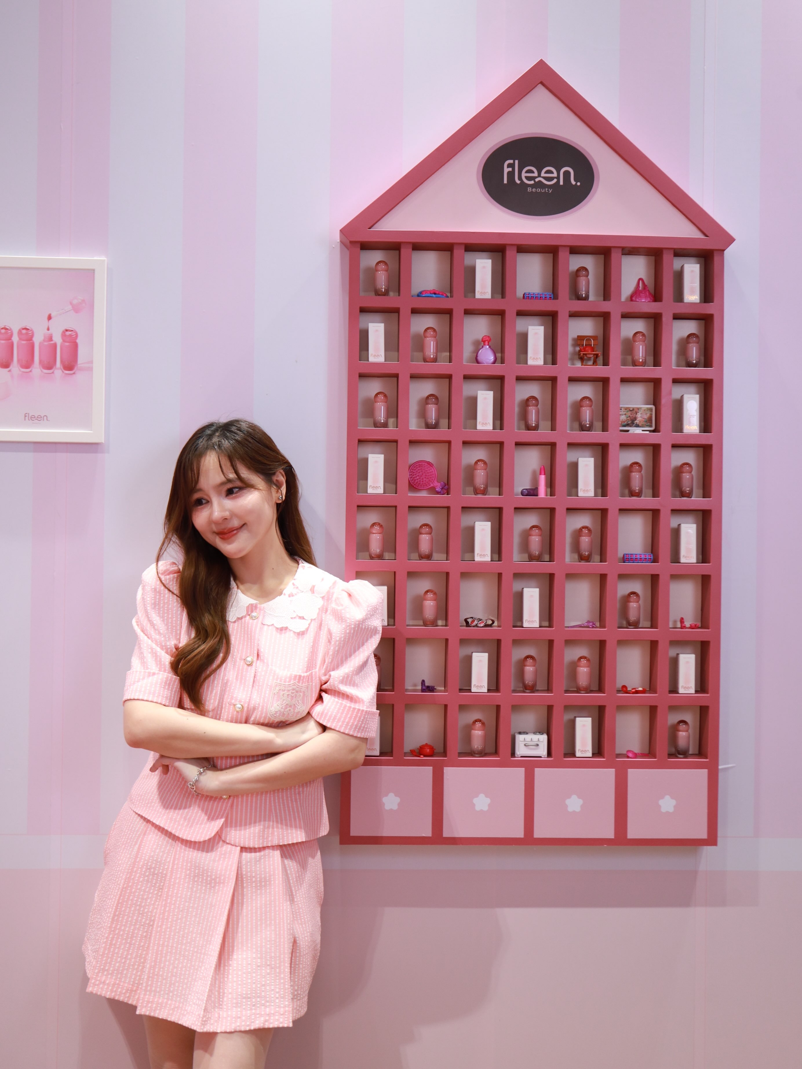 ออม - สุชาร์ มานะยิ่ง