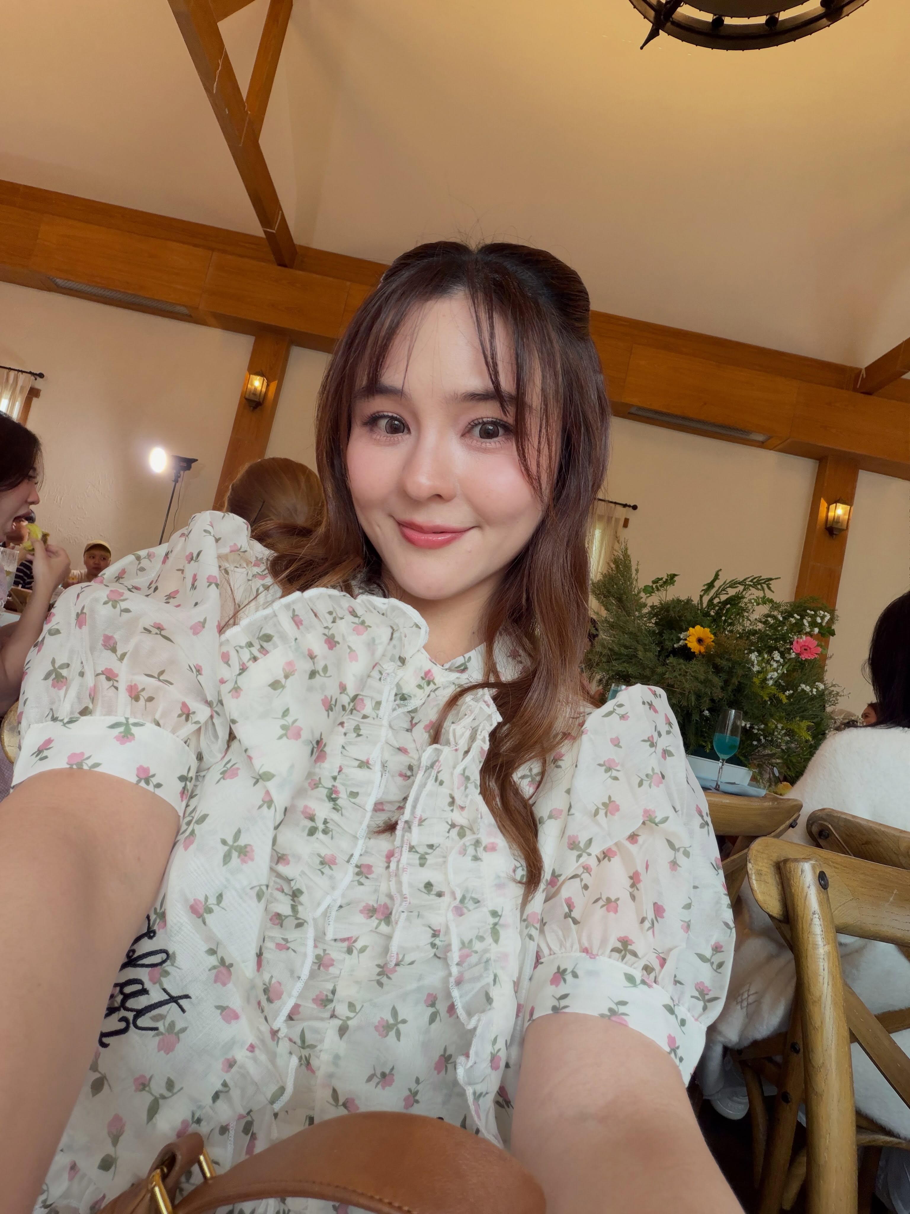 ออม - สุชาร์ มานะยิ่ง