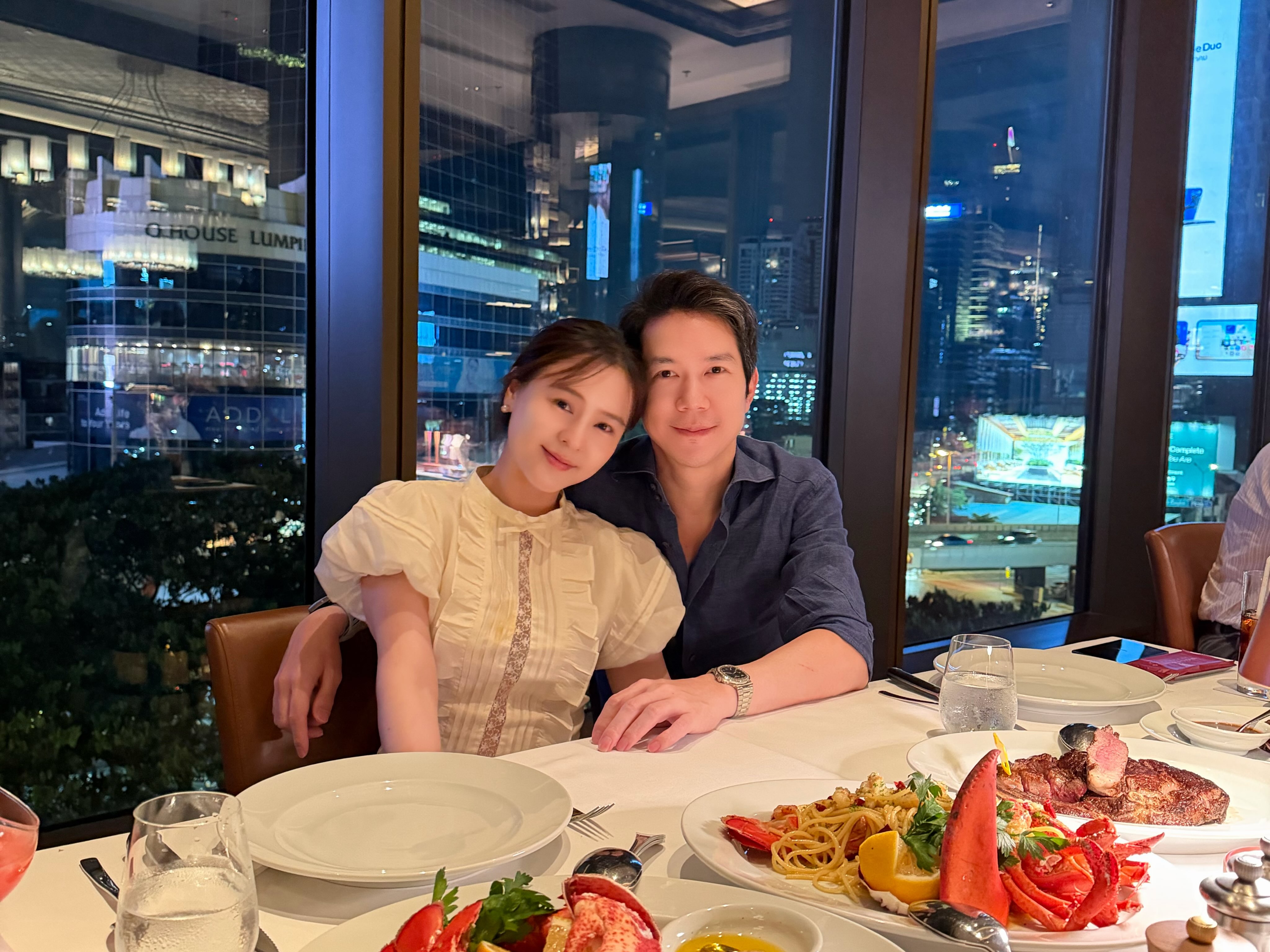 ออม - สุชาร์ มานะยิ่ง