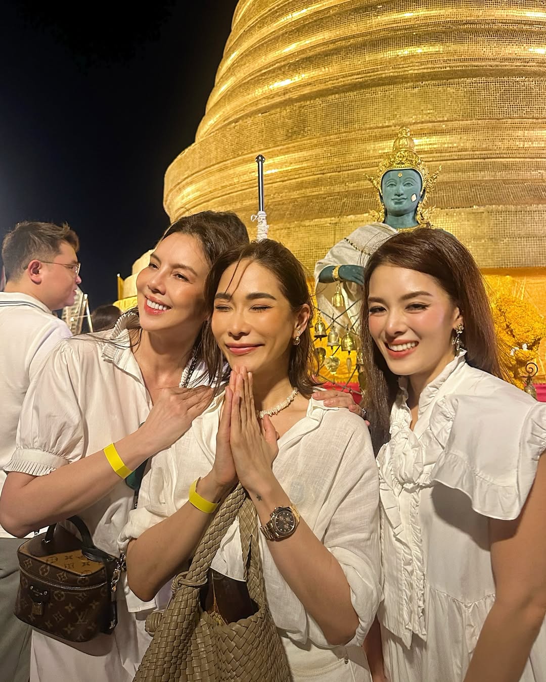 ติ๊นา - คริสติน่า อากีล่าร์