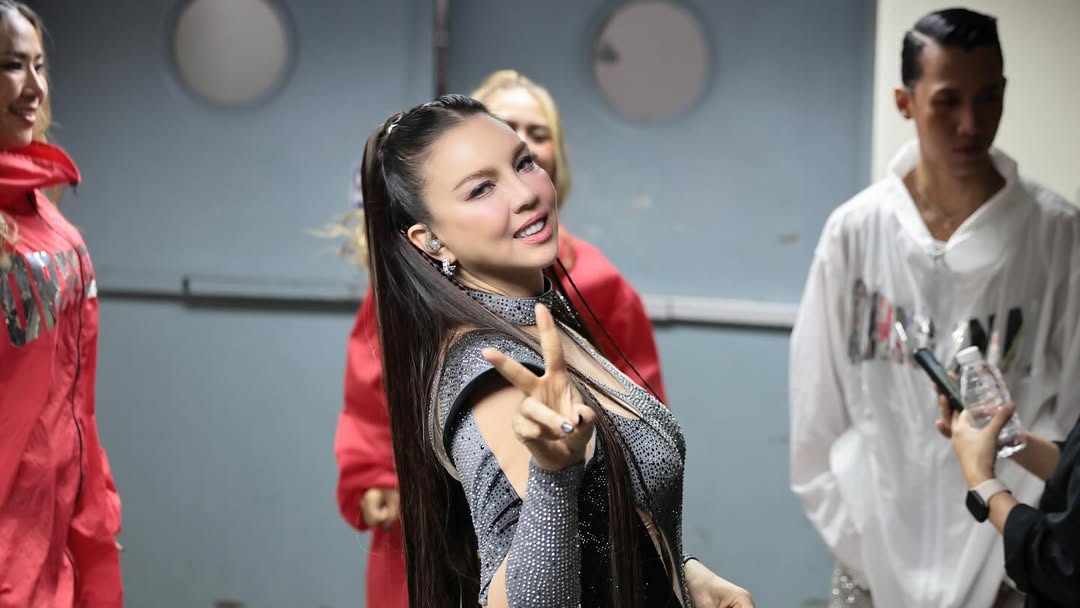 ติ๊นา - คริสติน่า อากีล่าร์