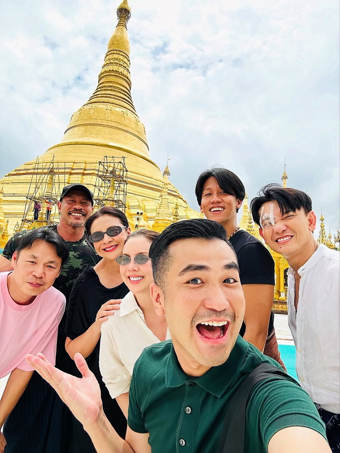 ติ๊นา - คริสติน่า อากีล่าร์