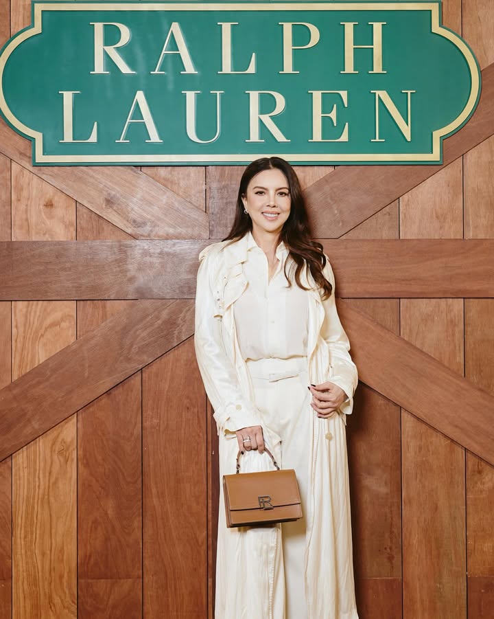 ติ๊นา - คริสติน่า อากีล่าร์