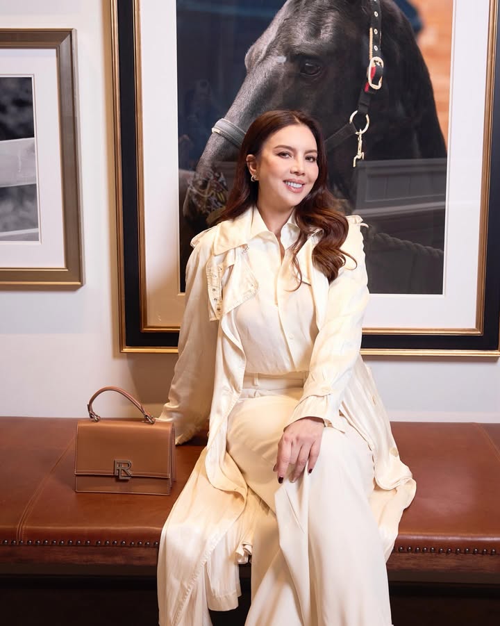 ติ๊นา - คริสติน่า อากีล่าร์