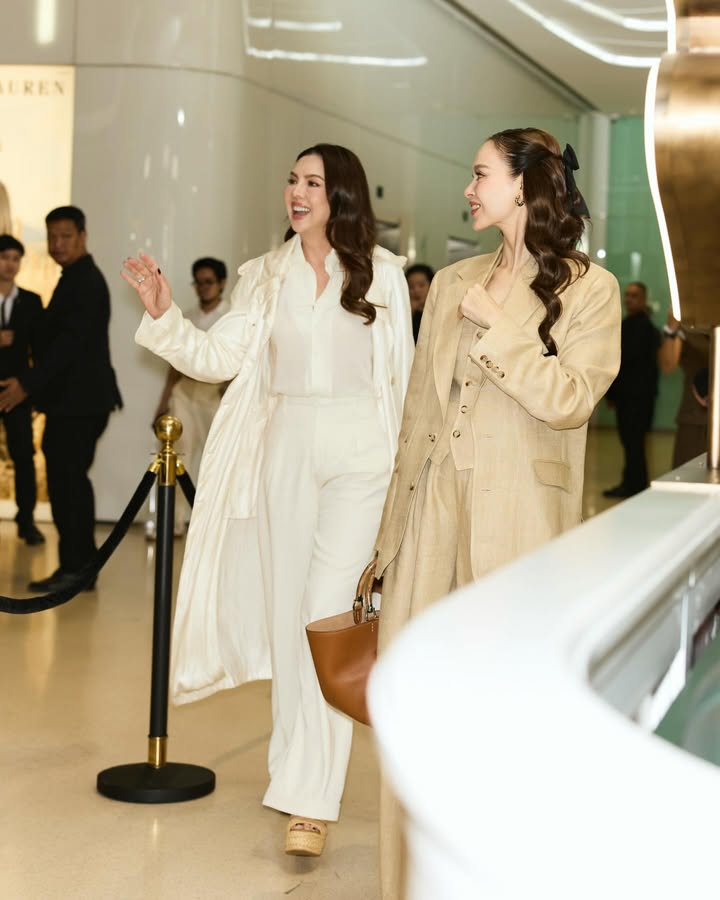 ติ๊นา - คริสติน่า อากีล่าร์