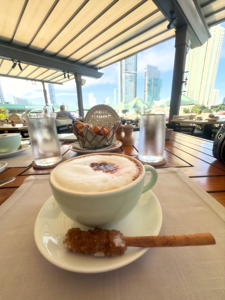 ติ๊นา - คริสติน่า อากีล่าร์