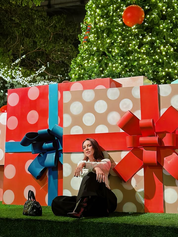 ติ๊นา - คริสติน่า อากีล่าร์