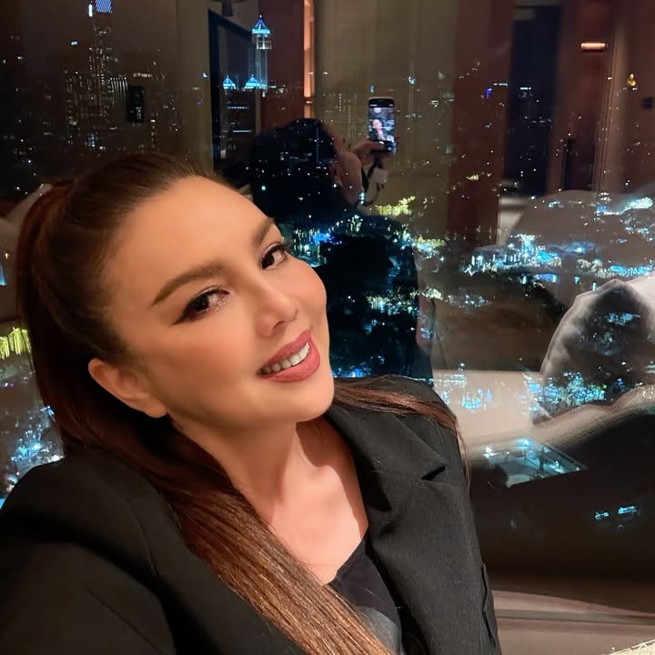 ติ๊นา - คริสติน่า อากีล่าร์