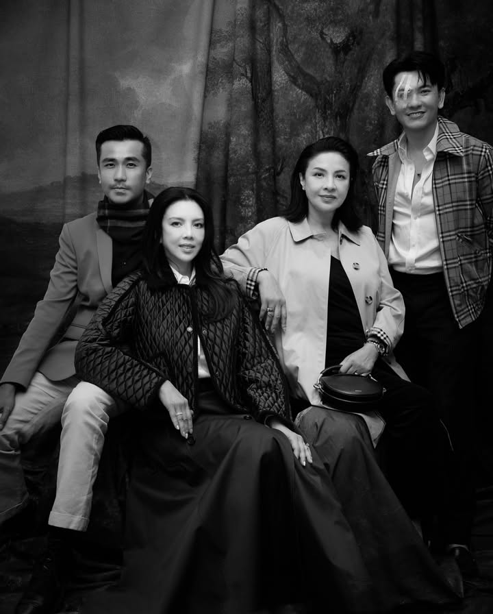 ติ๊นา - คริสติน่า อากีล่าร์