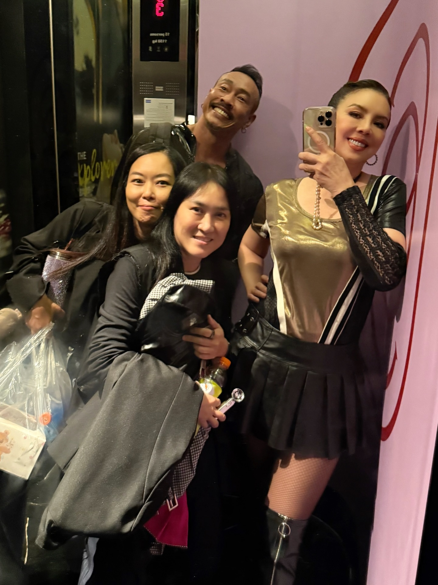 ติ๊นา - คริสติน่า อากีล่าร์