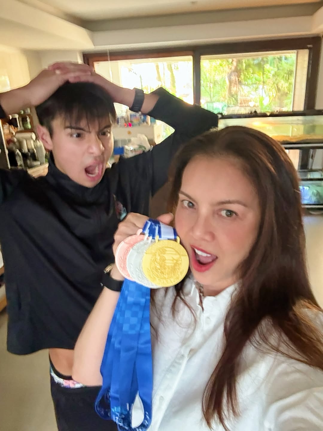 ติ๊นา - คริสติน่า อากีล่าร์