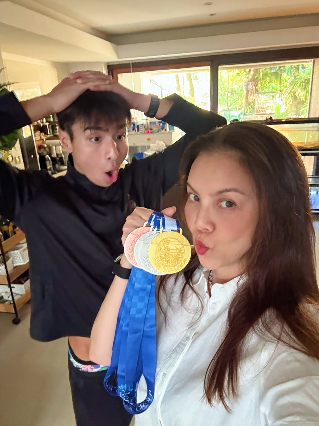 ติ๊นา - คริสติน่า อากีล่าร์