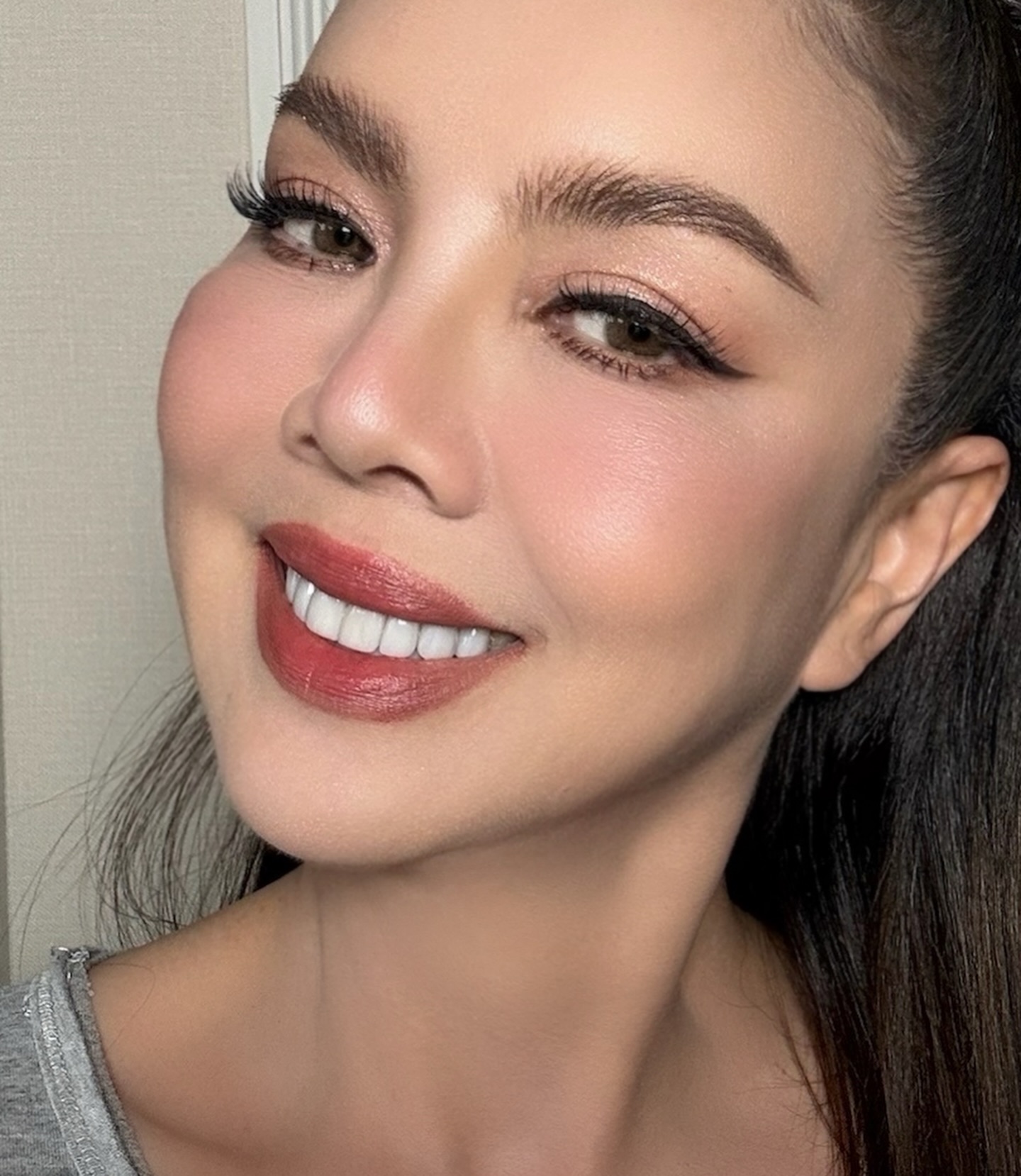 ติ๊นา - คริสติน่า อากีล่าร์