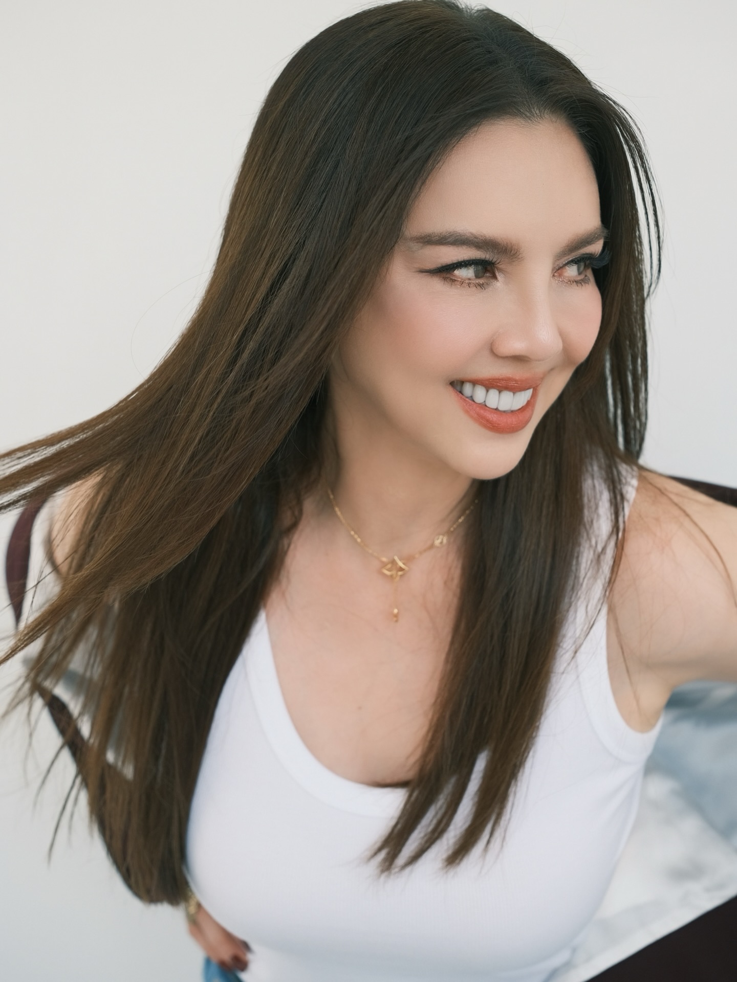 ติ๊นา - คริสติน่า อากีล่าร์