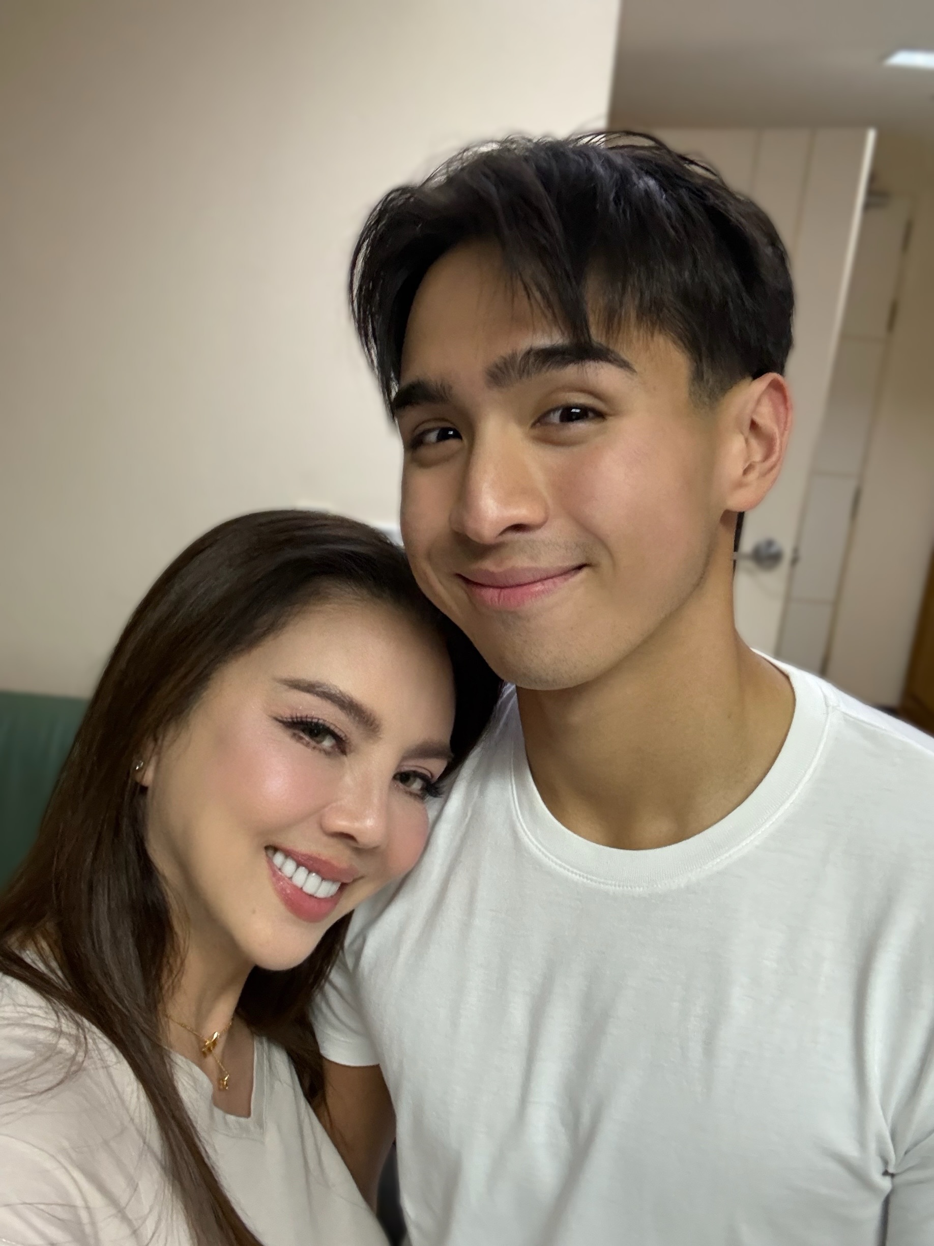 ติ๊นา - คริสติน่า อากีล่าร์