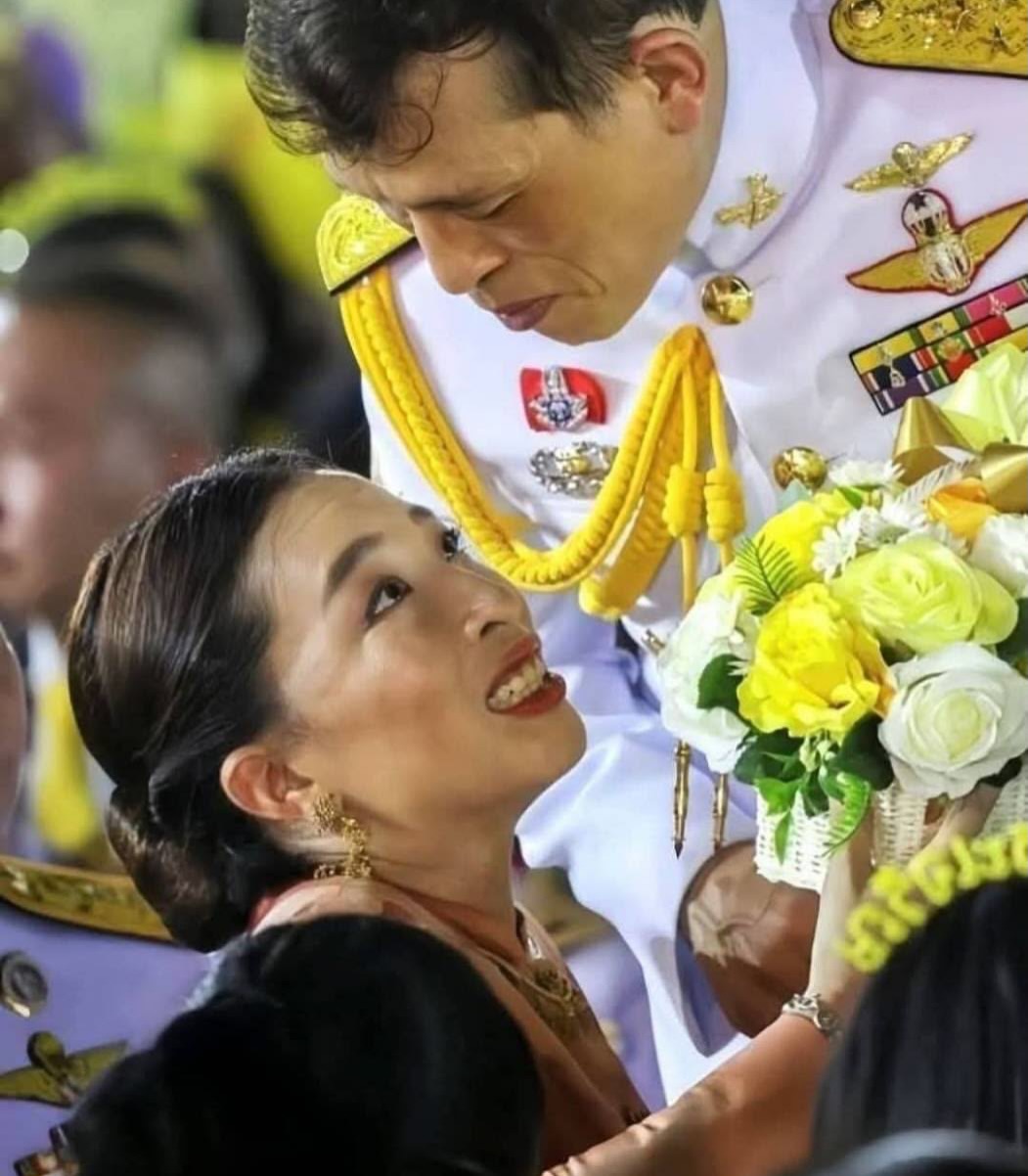 ติ๊นา - คริสติน่า อากีล่าร์