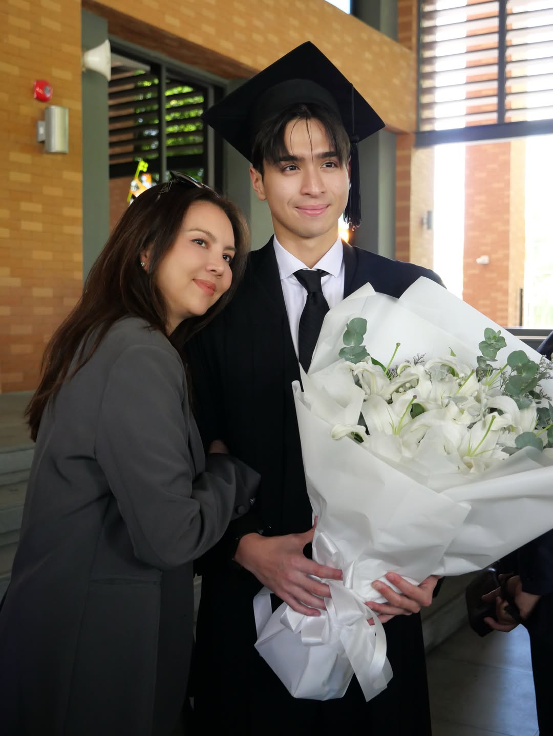 ติ๊นา - คริสติน่า อากีล่าร์
