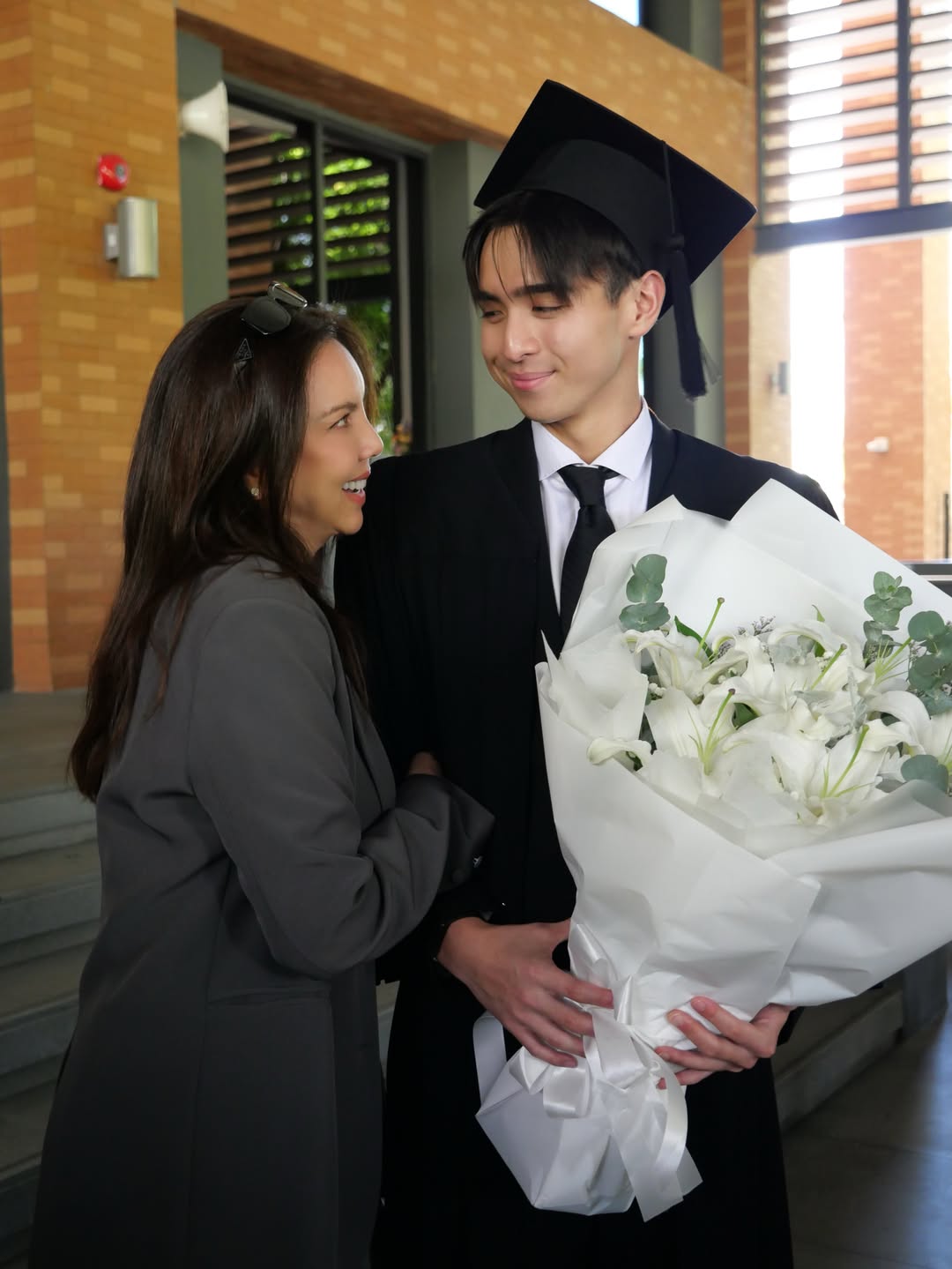 ติ๊นา - คริสติน่า อากีล่าร์