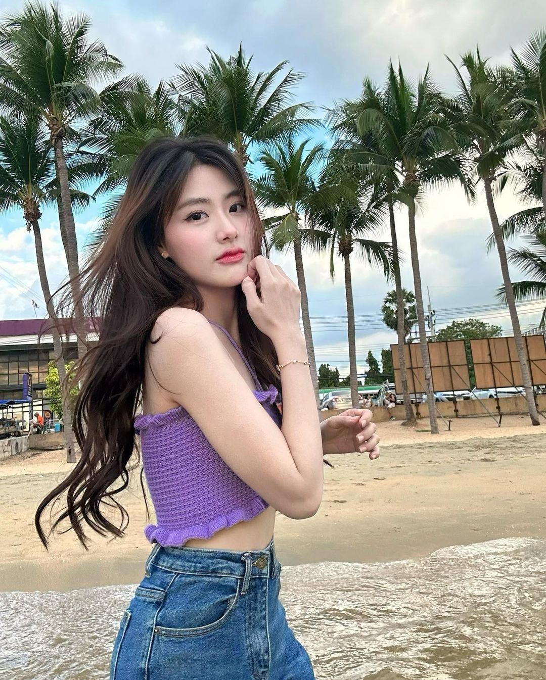 จีจี้ - ณัฐกุล พิมพ์ธงชัยกุล