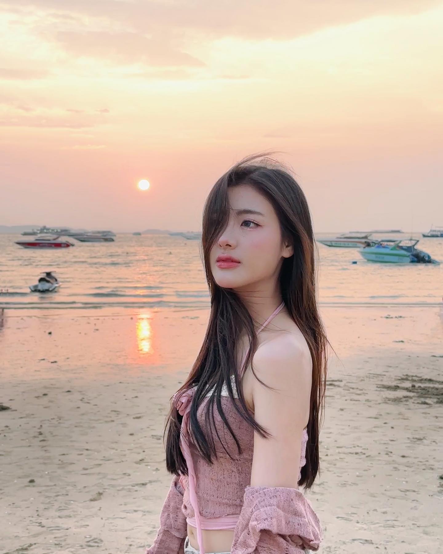 จีจี้ - ณัฐกุล พิมพ์ธงชัยกุล