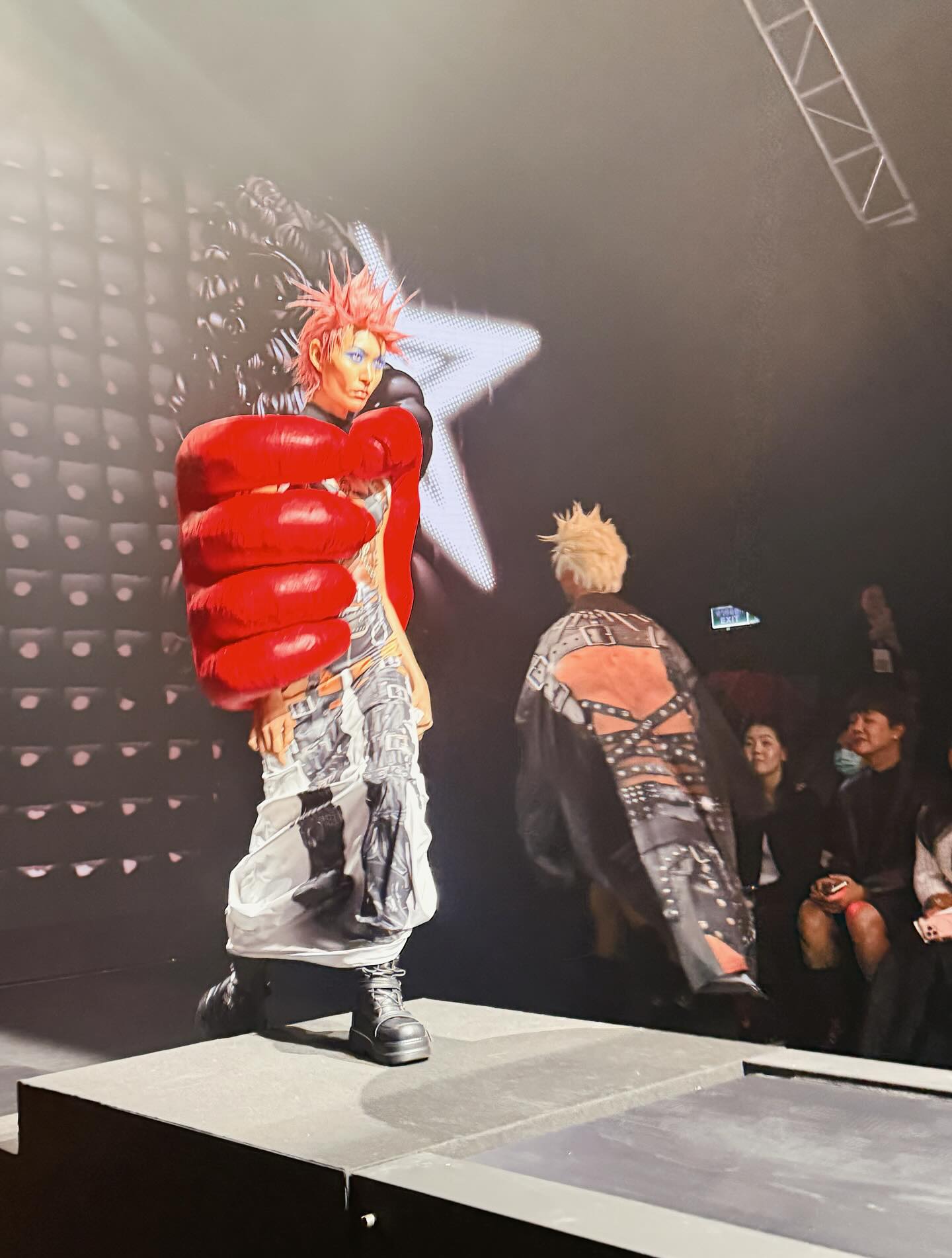 พีพี - ปุญญ์ปรีดี คุ้มพร้อม รอดสวาสดิ์