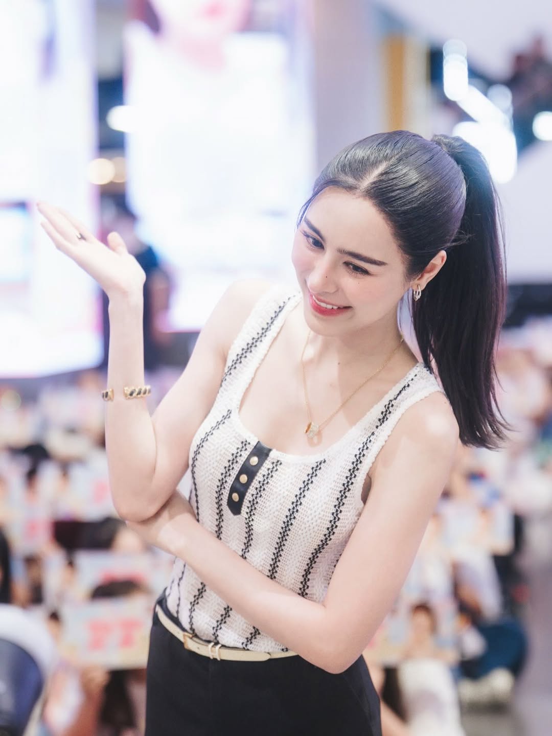 พีพี - ปุญญ์ปรีดี คุ้มพร้อม รอดสวาสดิ์