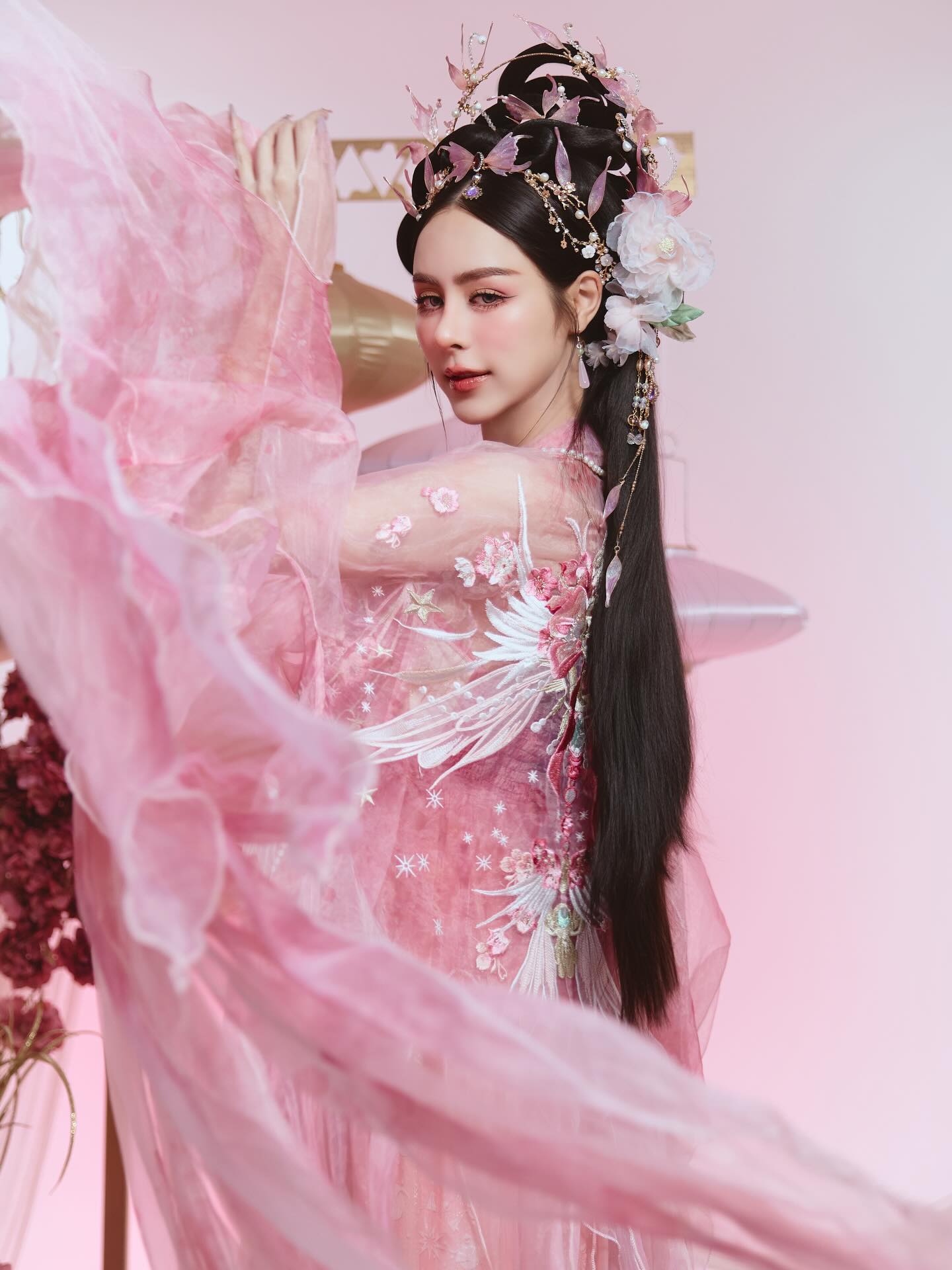 พีพี - ปุญญ์ปรีดี คุ้มพร้อม รอดสวาสดิ์