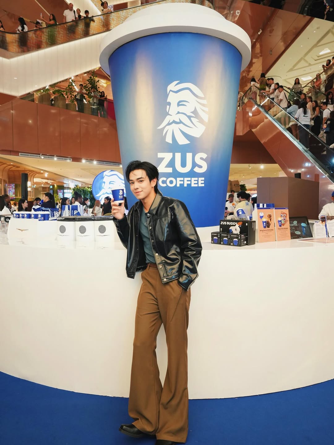 เติร์ด - ลภัส งามเชวง