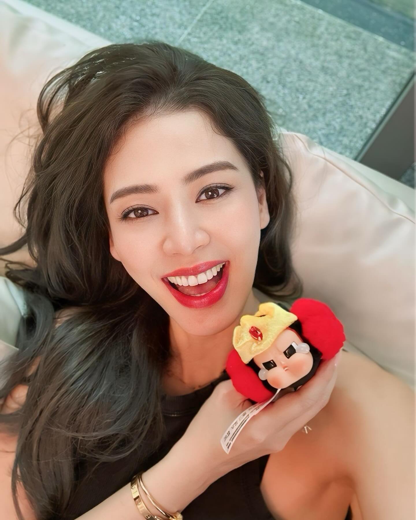 เอ๋ - พรทิพย์ สกิดใจ