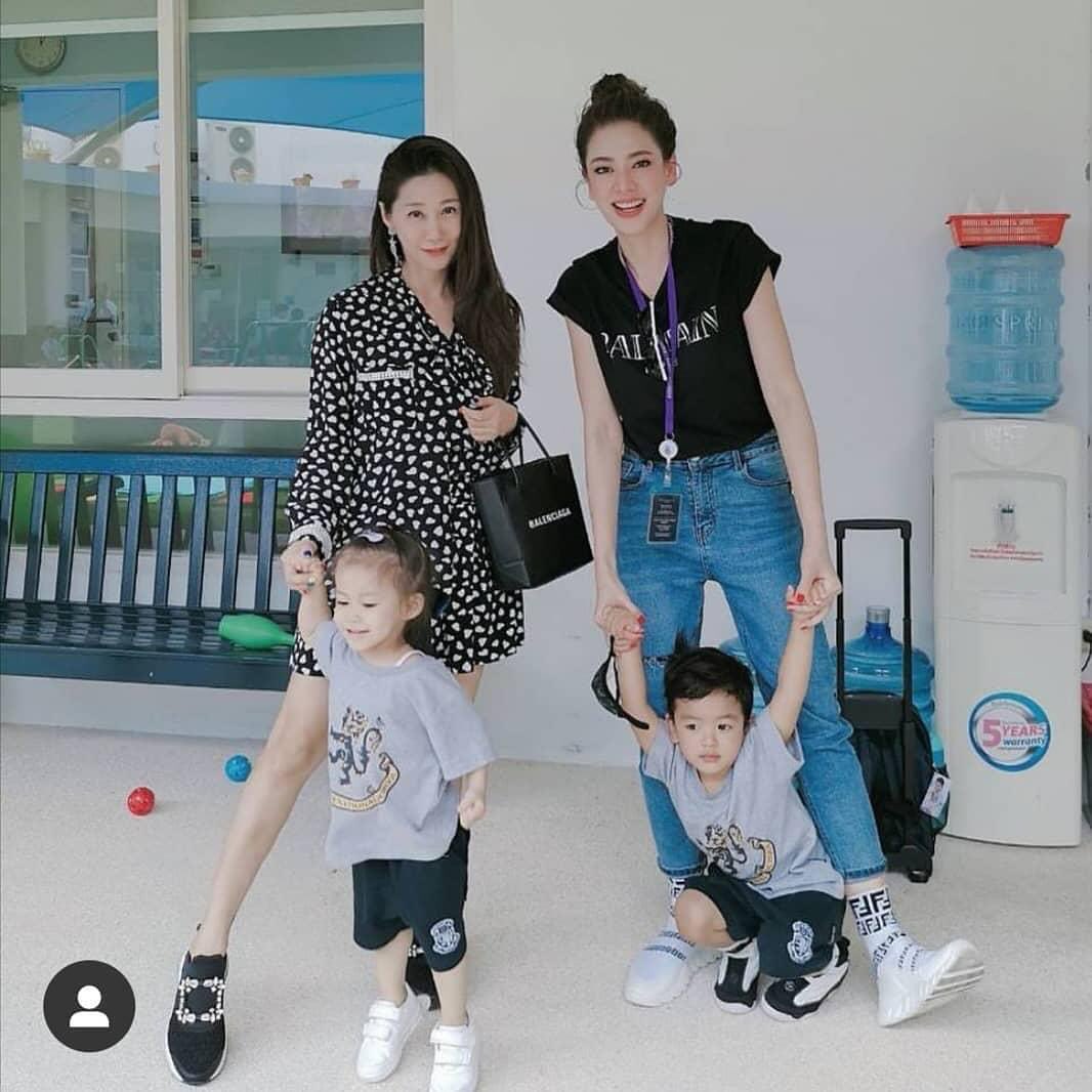 เอ๋ - พรทิพย์ สกิดใจ