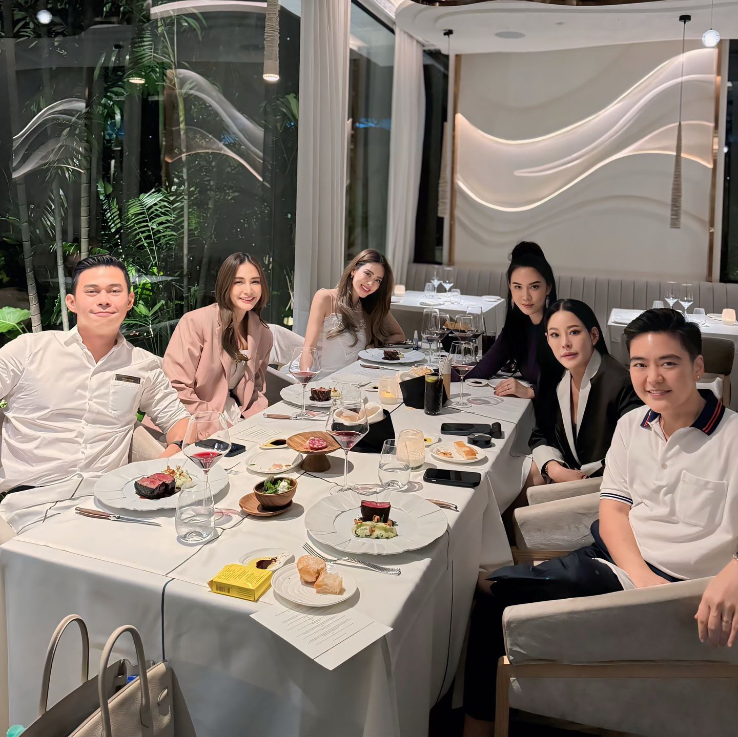 เอ๋ - พรทิพย์ สกิดใจ