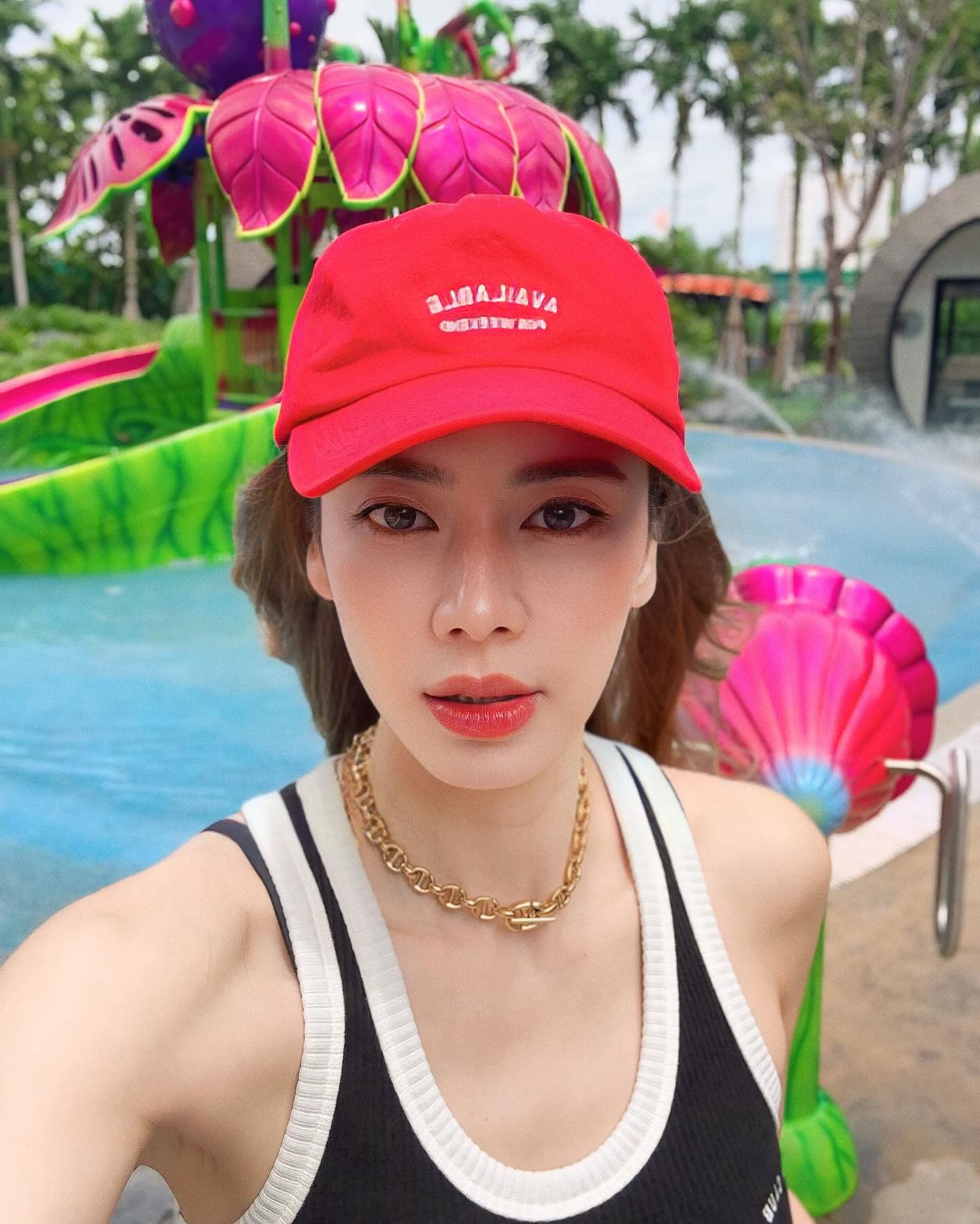 เอ๋ - พรทิพย์ สกิดใจ
