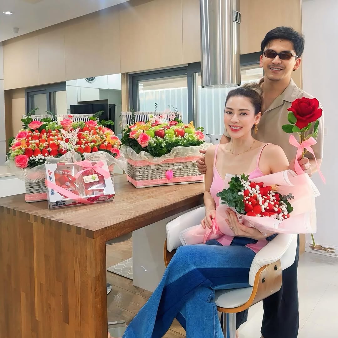 เอ๋ - พรทิพย์ สกิดใจ
