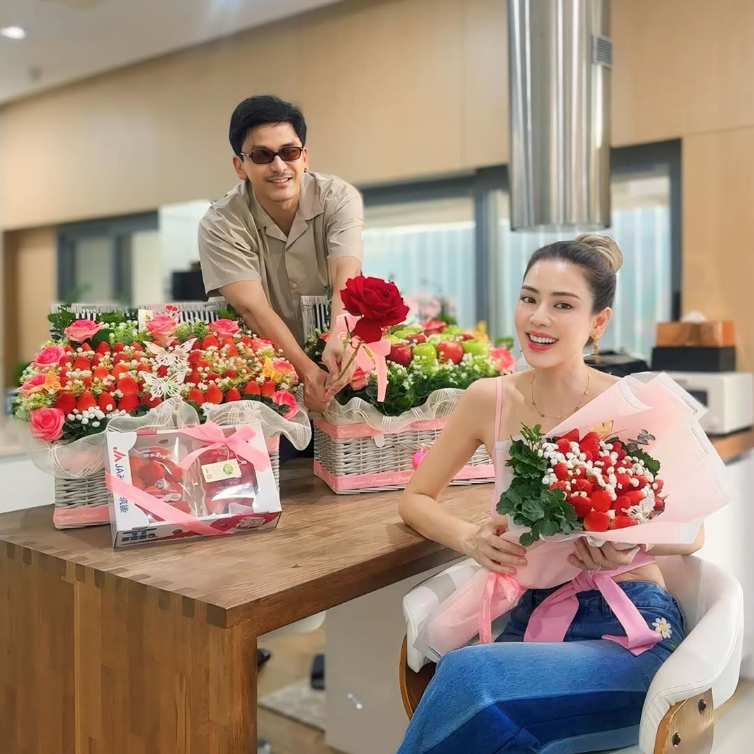 เอ๋ - พรทิพย์ สกิดใจ