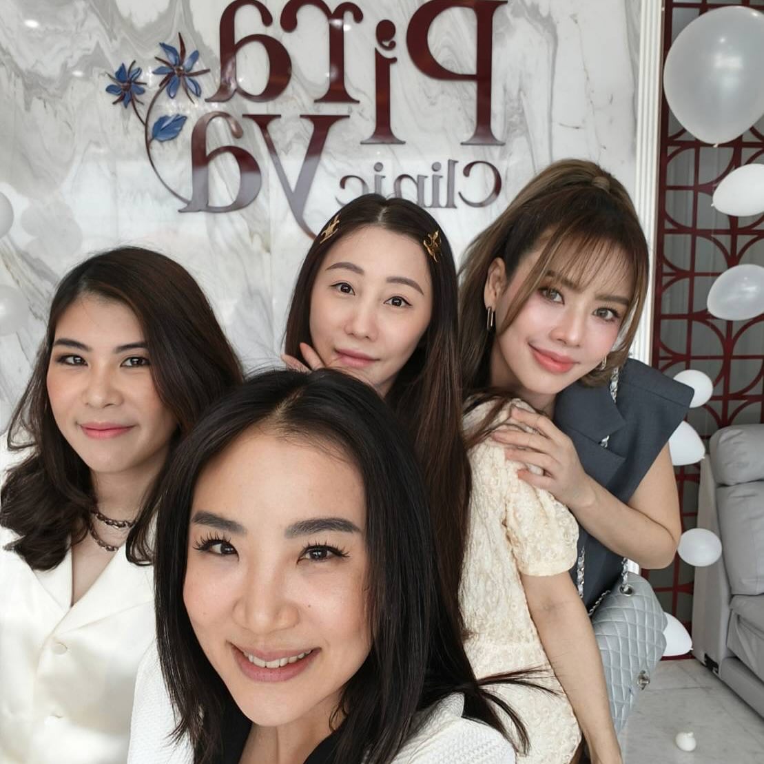 เอ๋ - พรทิพย์ สกิดใจ