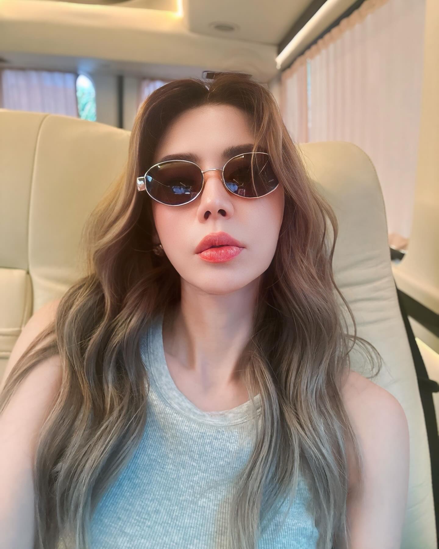 เอ๋ - พรทิพย์ สกิดใจ