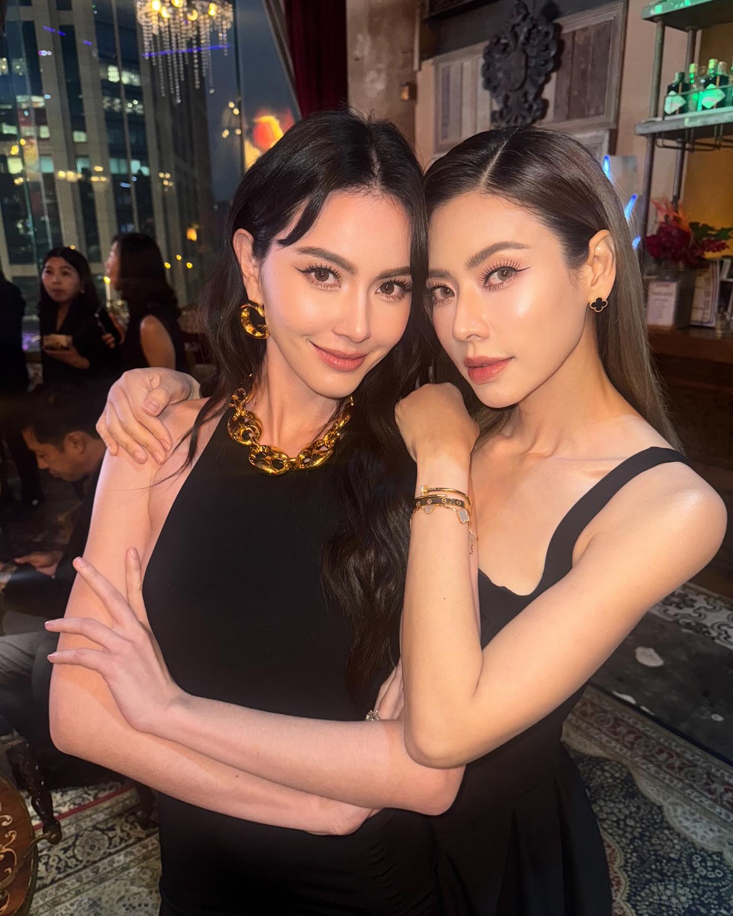 เอ๋ - พรทิพย์ สกิดใจ