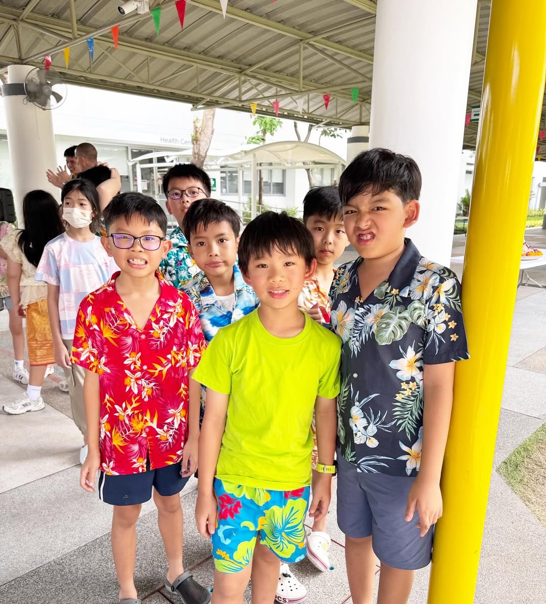 เอ๋ - พรทิพย์ สกิดใจ