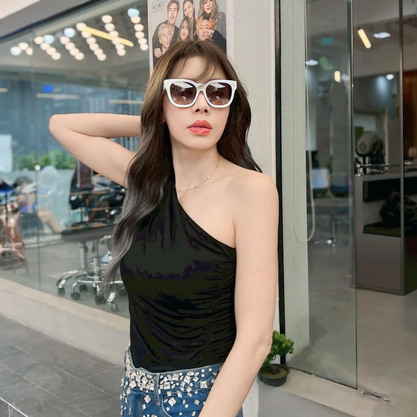 เอ๋ - พรทิพย์ สกิดใจ