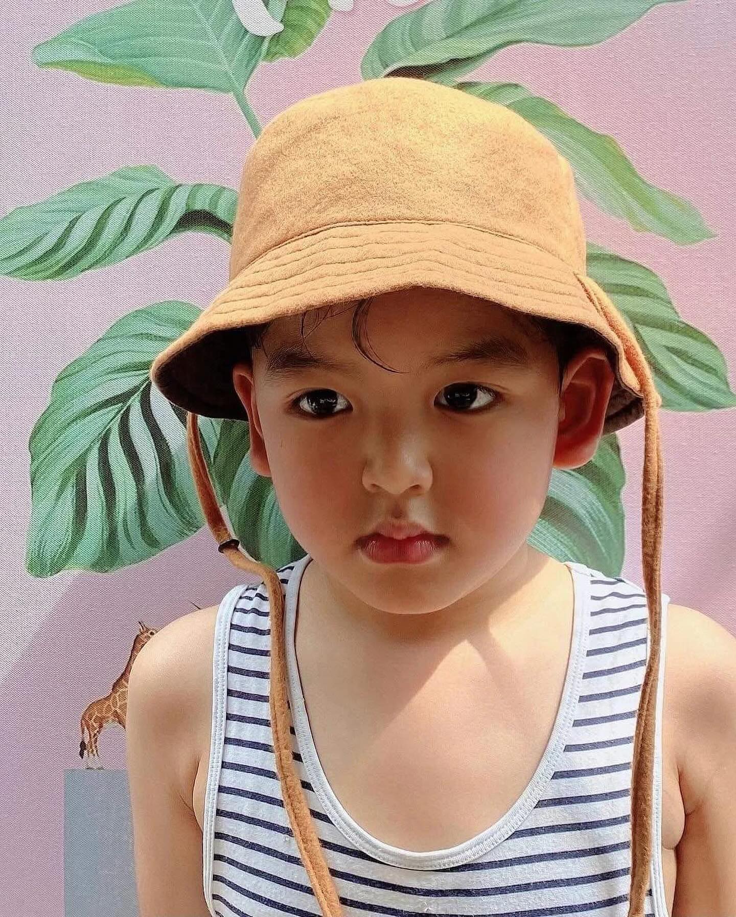 เอ๋ - พรทิพย์ สกิดใจ