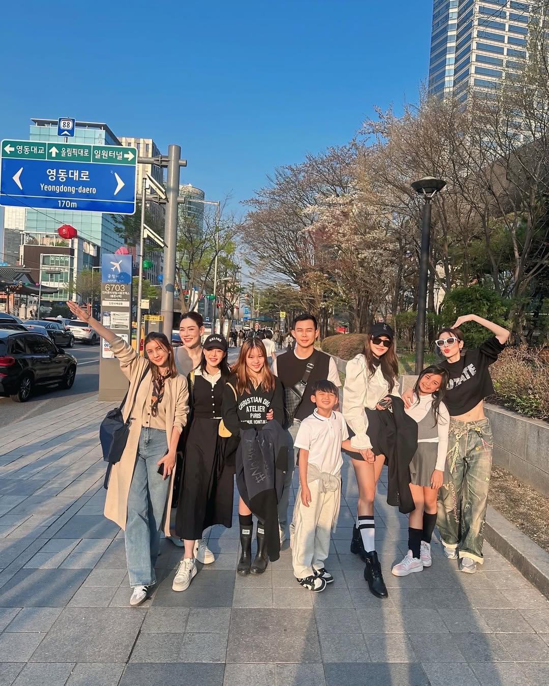 เอ๋ - พรทิพย์ สกิดใจ